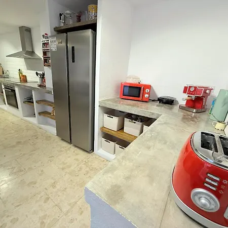 The Small House Coliving Apartment Mahon (Menorca)