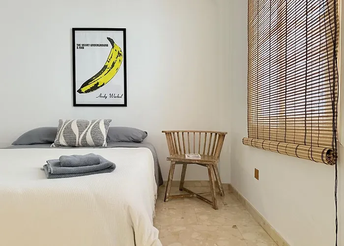 The Small House Coliving Mahón