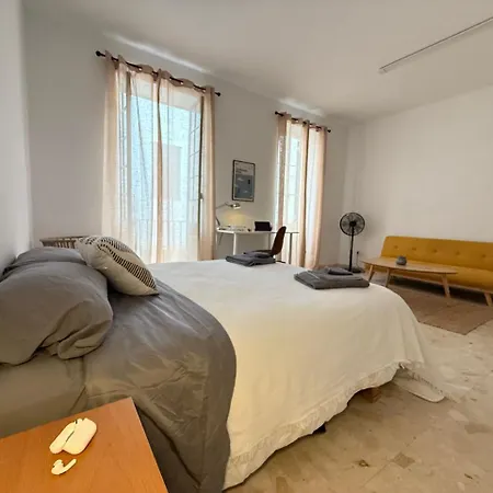 The Small House Coliving * Mahón